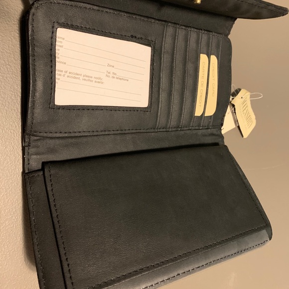 “4W33” Women’s Wallet - Picture 2 of 4